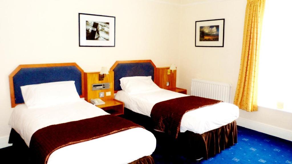 גרימסבי The Beeches Hotel חדר תמונה